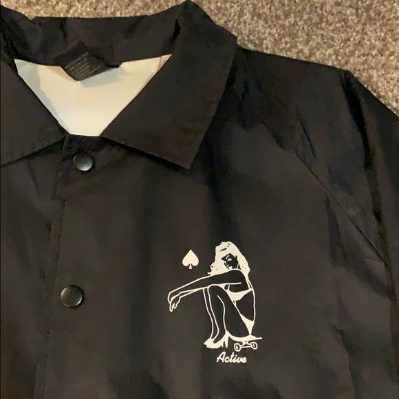 Active Ride Shop Windbreaker - Picture 2 of 6